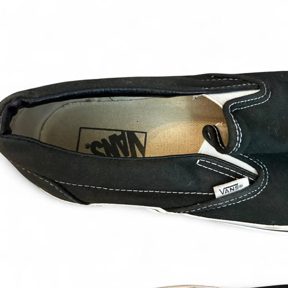 Vans Classic Slip On Black Canvas Shoes Men's 9.5 Women's 11 Skate Sneakers
